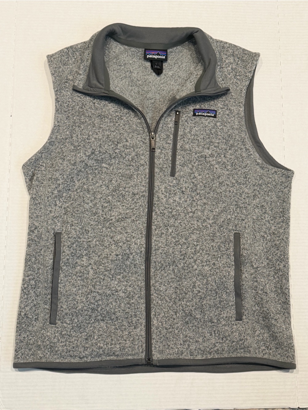 Patagonia Men’s L Gray Full-Zip Vest W/ Pockets Stand-Up Collar Logo